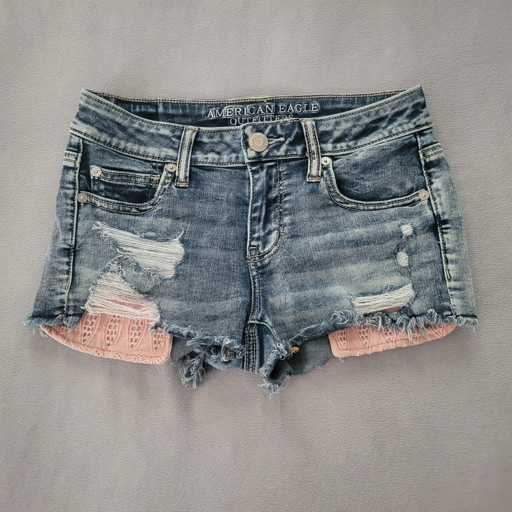 American Eagle Acid Wash, Exposed Pocket Shortie Size 4